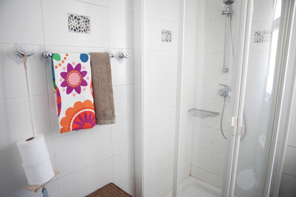 Aquarian Beachfront Apartment ลาร์นาคา ภายนอก รูปภาพ